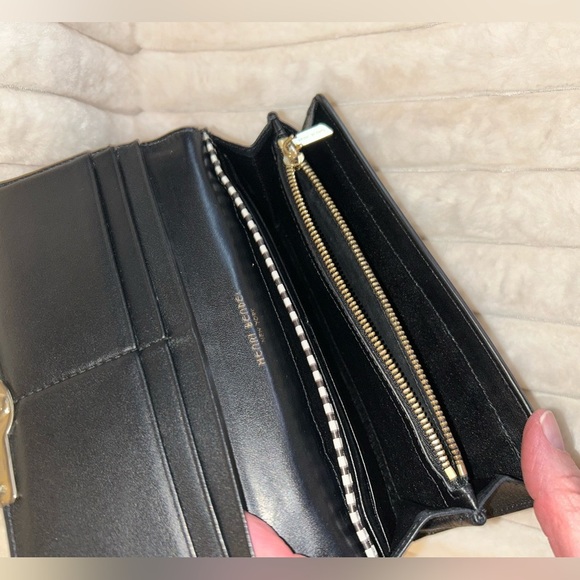 Henri Bendel Black Leather Wallet with Gold Accent - Picture 4 of 7